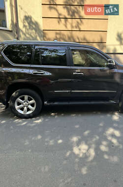 Позашляховик / Кросовер Lexus GX 2012 в 