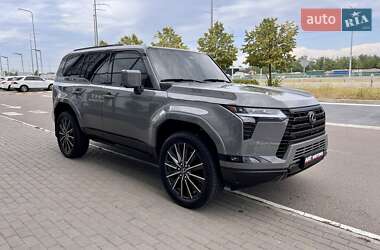 Позашляховик / Кросовер Lexus GX 2024 в 