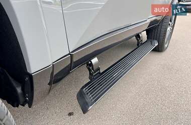 Позашляховик / Кросовер Lexus GX 2024 в 
