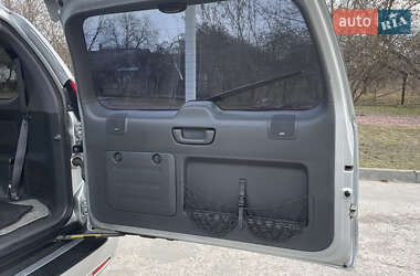 Позашляховик / Кросовер Lexus GX 2005 в 