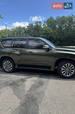 Внедорожник / Кроссовер Lexus GX 2022 в 