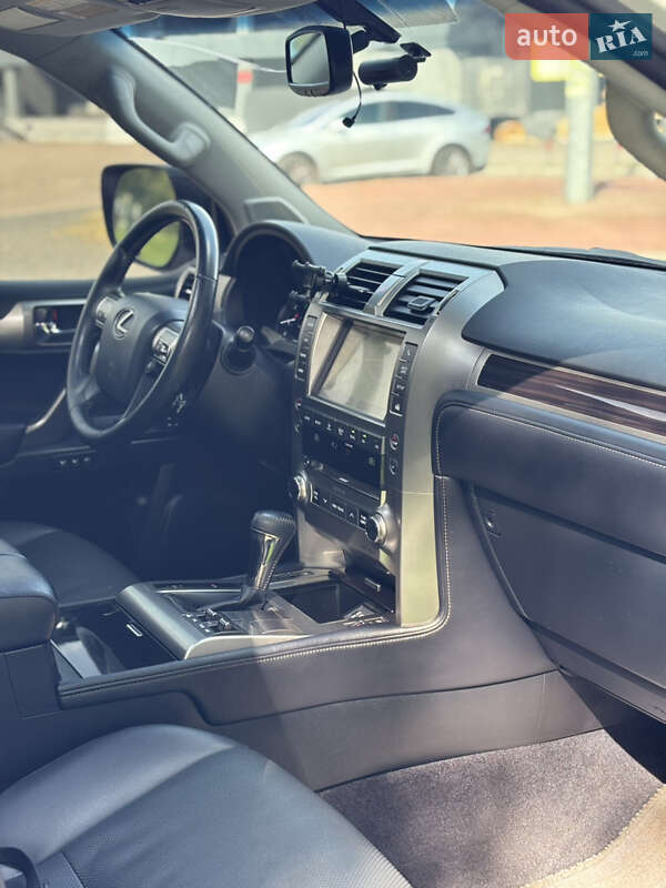 Внедорожник / Кроссовер Lexus GX 2017 в Киеве фото 14 Внедорожник / Кроссовер Lexus GX 2017 в Киеве
