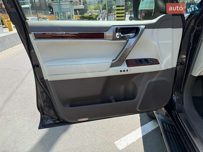 Внедорожник / Кроссовер Lexus GX 2013 в Одессе