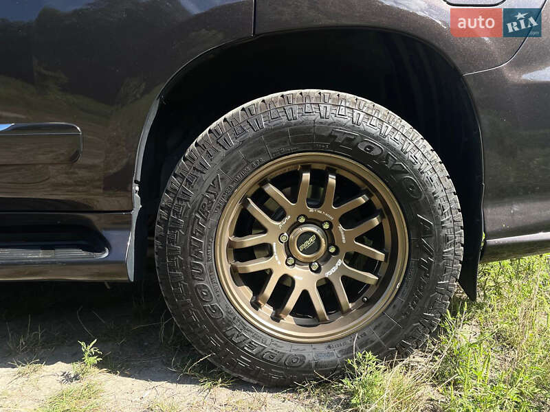 Позашляховик / Кросовер Lexus GX 2012 в Києві фото 40 Позашляховик / Кросовер Lexus GX 2012 в Києві