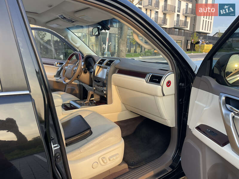 Позашляховик / Кросовер Lexus GX 2013 в Львові
