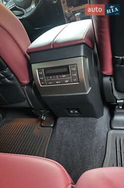 Внедорожник / Кроссовер Lexus GX 2021 в 