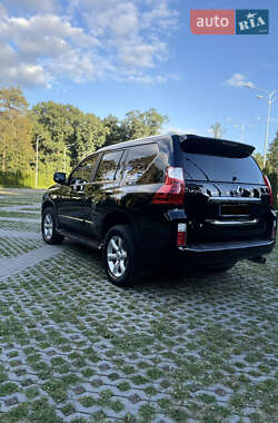 Позашляховик / Кросовер Lexus GX 2011 в 