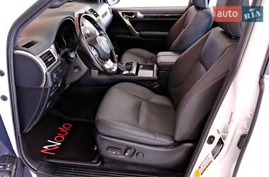 Позашляховик / Кросовер Lexus GX 2020 в 
