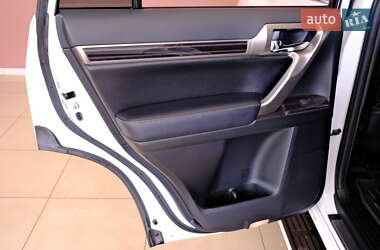 Позашляховик / Кросовер Lexus GX 2020 в 