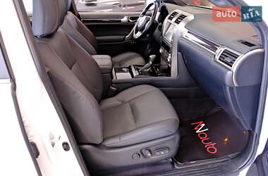 Позашляховик / Кросовер Lexus GX 2020 в 