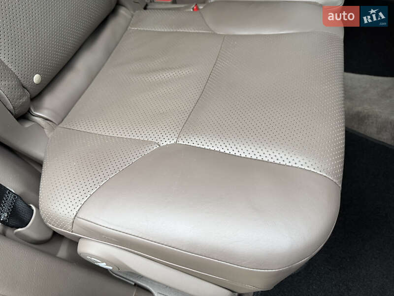 Внедорожник / Кроссовер Lexus GX 2011 в Киеве