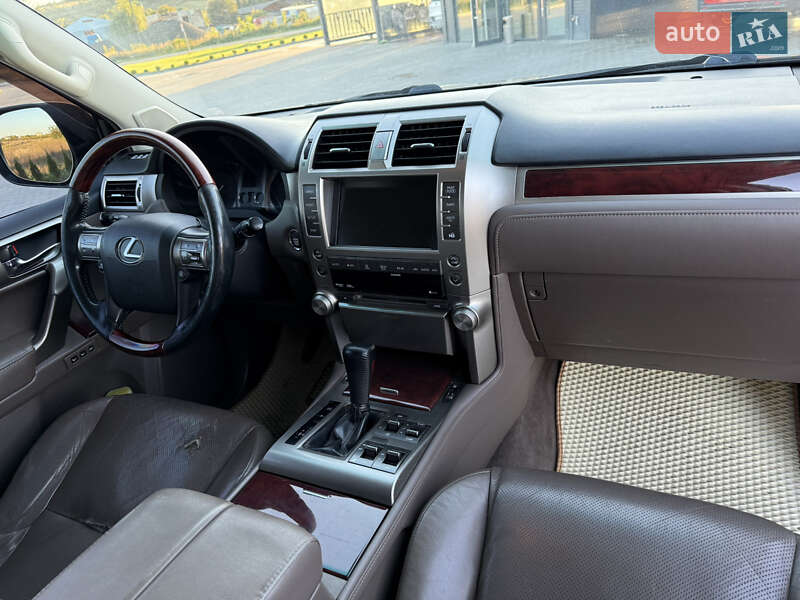 Позашляховик / Кросовер Lexus GX 2010 в Золочеві