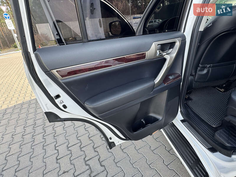 Позашляховик / Кросовер Lexus GX 2017 в Києві