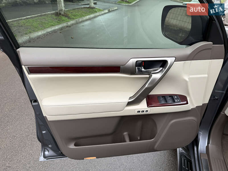 Позашляховик / Кросовер Lexus GX 2015 в Умані