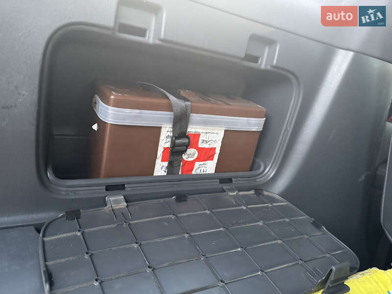 Внедорожник / Кроссовер Lexus GX 2006 в Прилуках фото 29 Внедорожник / Кроссовер Lexus GX 2006 в Прилуках