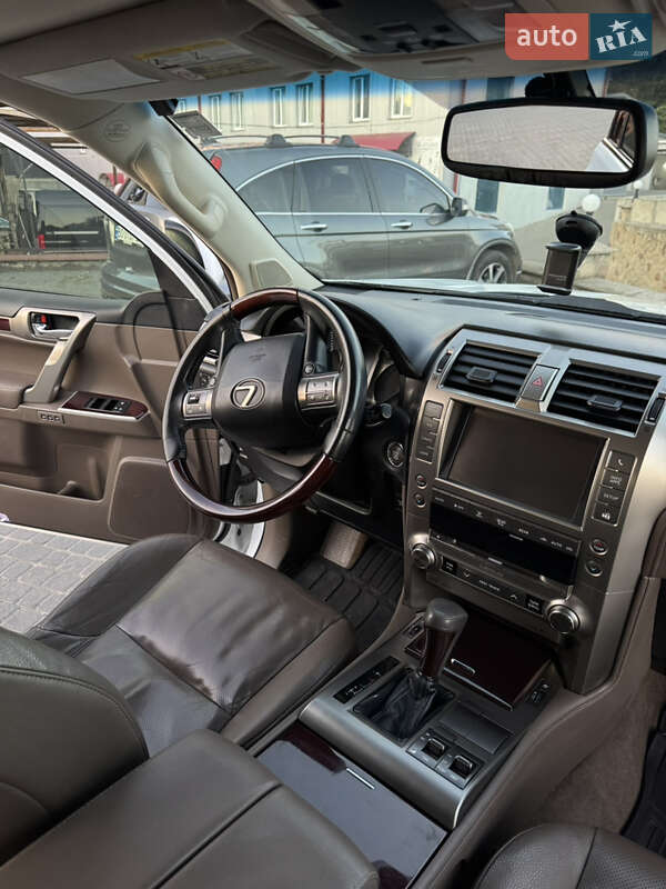 Внедорожник / Кроссовер Lexus GX 2015 в Тернополе