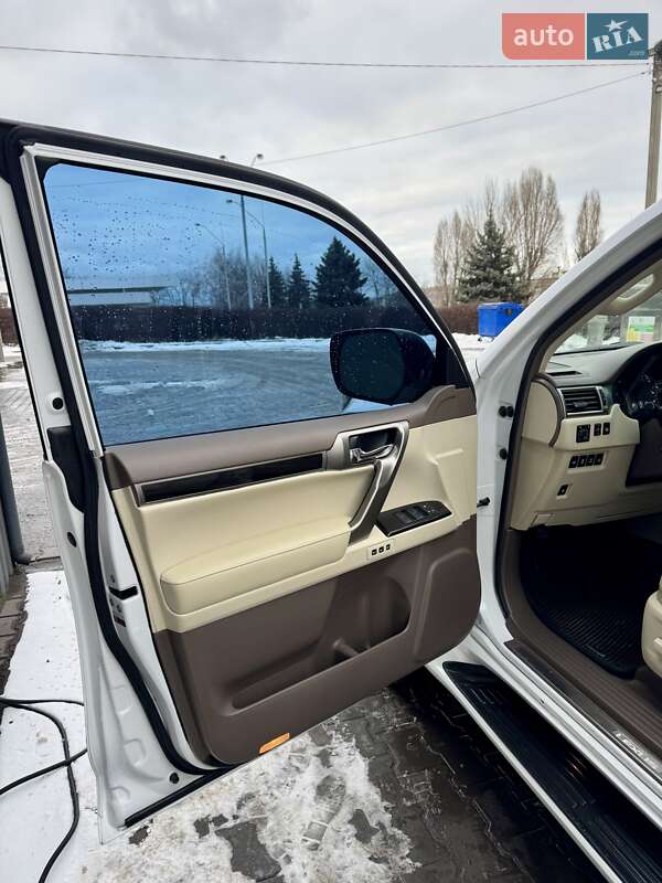 Позашляховик / Кросовер Lexus GX 2012 в Кам'янському