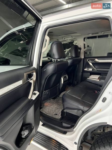 Внедорожник / Кроссовер Lexus GX 2017 в Днепре