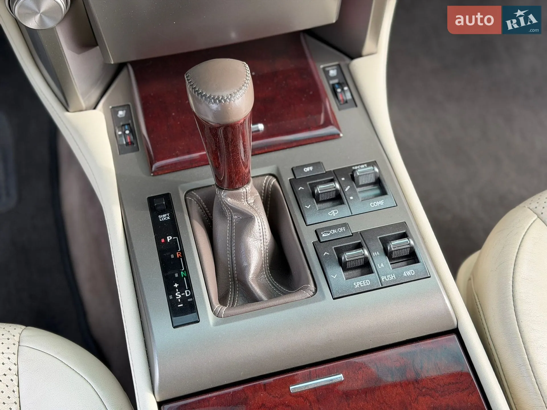 2010 Lexus GX - мініатюра 26