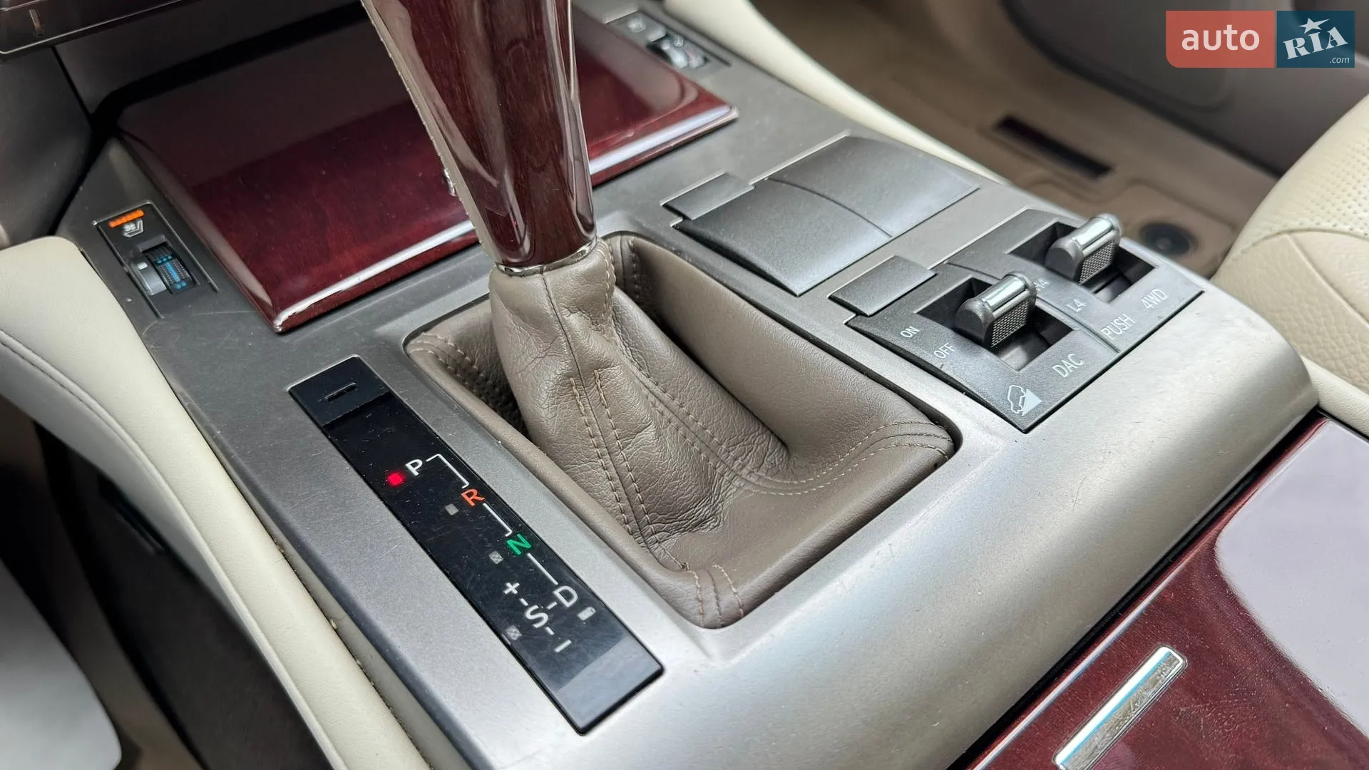 2015 Lexus GX - мініатюра 24