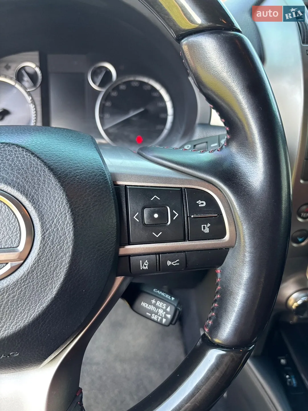 Lexus GX 2020 VIN JTJJM7FX305260320 фото оголошення 6 з 44