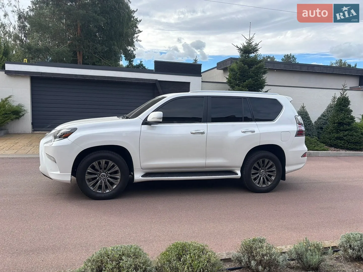 2019 Lexus GX - мініатюра 12