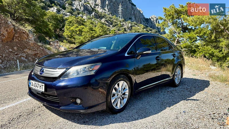 Lexus HS 2010