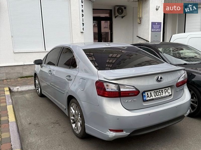 Седан Lexus HS 2010 в Киеве