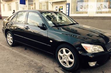 Седан Lexus IS 1999 в Киеве