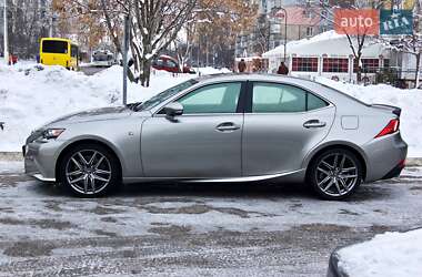 Седан Lexus IS 2016 в Ирпене