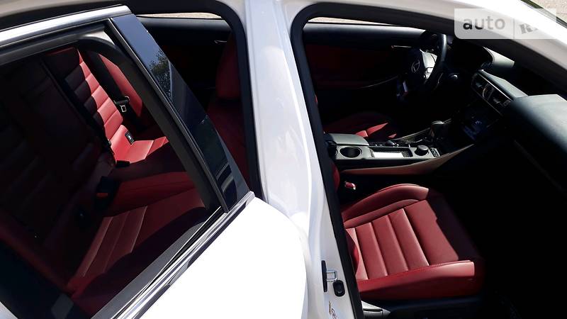 Седан Lexus IS 2015 в Одессе