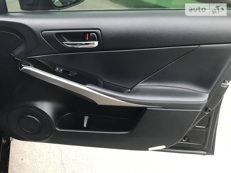 Седан Lexus IS 2016 в Одесі фото 11 Седан Lexus IS 2016 в Одесі
