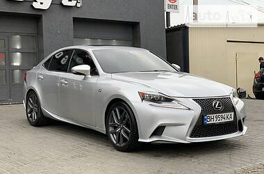 Седан Lexus IS 2014 в 