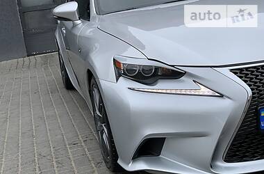 Седан Lexus IS 2014 в 