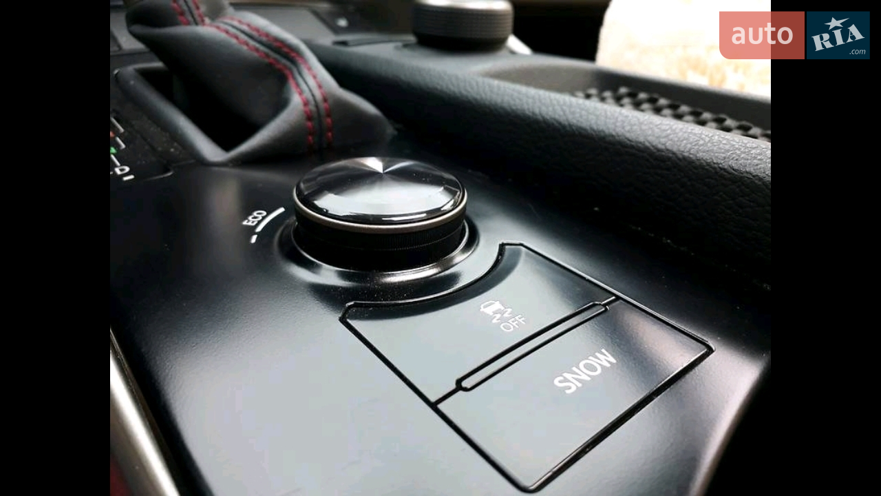 2015 Lexus IS - мініатюра 3