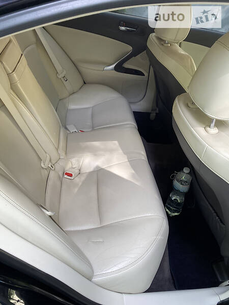 Седан Lexus IS 2010 в Києві