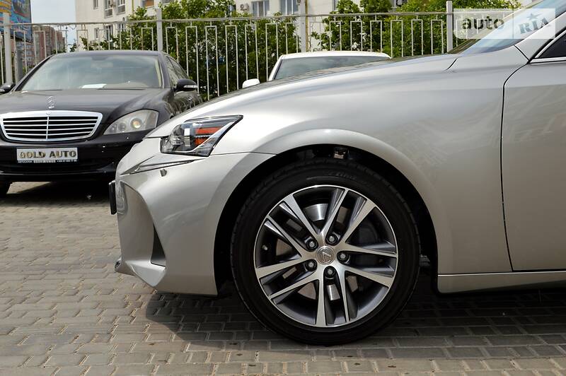 Седан Lexus IS 2017 в Одесі фото 10 Седан Lexus IS 2017 в Одесі