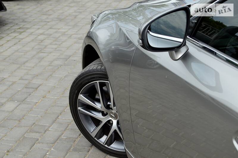 Седан Lexus IS 2017 в Одесі фото 20 Седан Lexus IS 2017 в Одесі