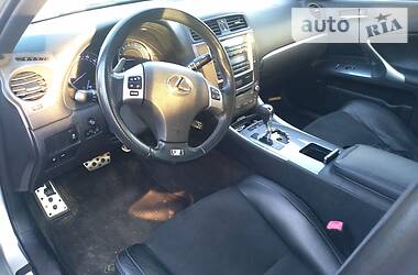 Седан Lexus IS 2012 в 