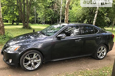 Седан Lexus IS 2008 в Гайсине