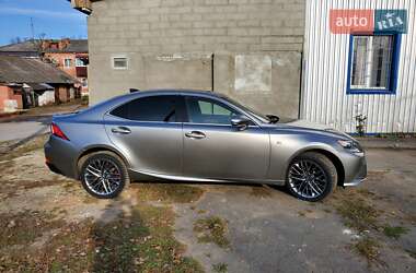 Седан Lexus IS 2015 в Шепетівці
