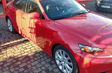 Седан Lexus IS 2015 в 