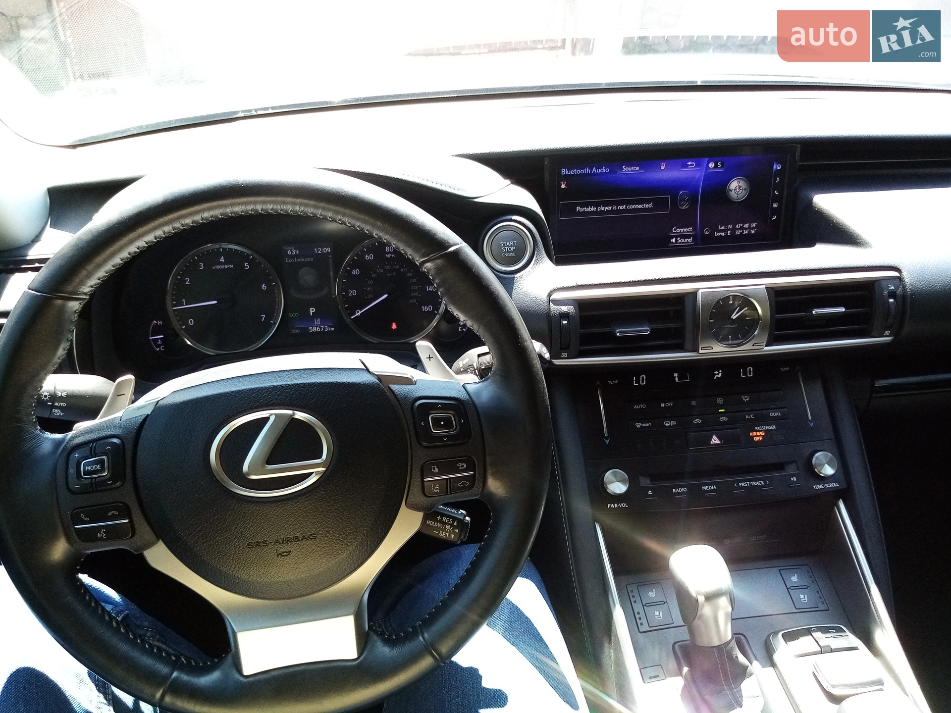 2017 Lexus IS - мініатюра 12