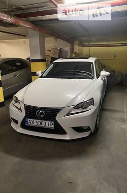 Седан Lexus IS 2015 в Харькове