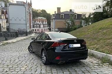 Седан Lexus IS 2018 в Киеве