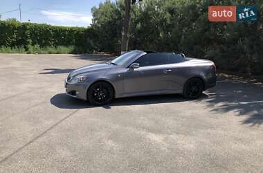 Седан Lexus IS 2014 в Гнивани