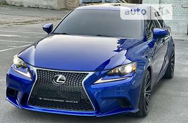Седан Lexus IS 2016 в 