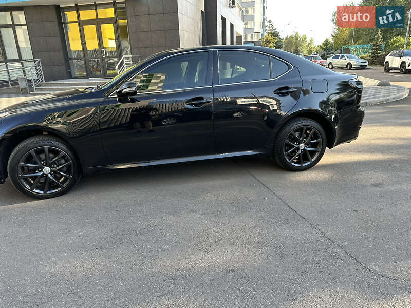 Седан Lexus IS 2012 в Киеве