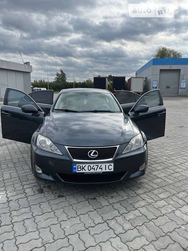 Седан Lexus IS 2007 в Рівному