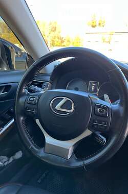 Седан Lexus IS 2017 в Днепре